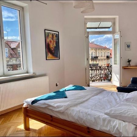 Chic Apartment In The Center Of Cracow Krakow Bagian luar foto